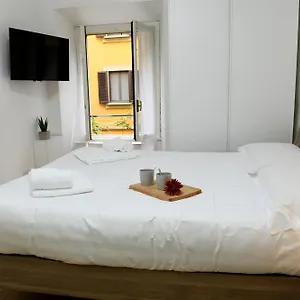 Nest For Two Three Min From Duomo Apartamento Milán